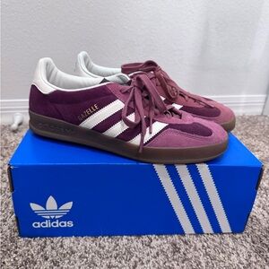 Adidas Gazelle size 8